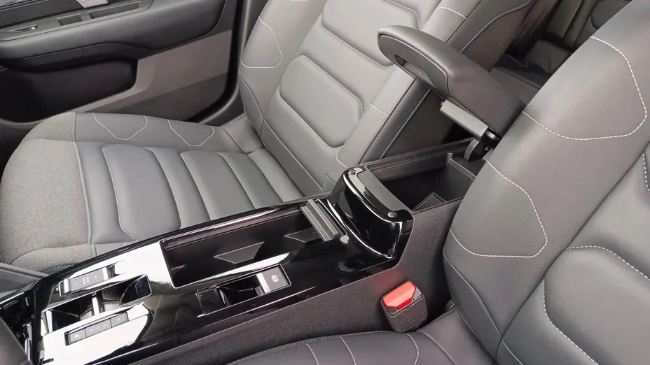 CITROEN C4 C4 1.2 PureTech Max S&S EAT8