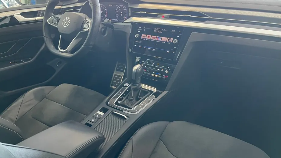VOLKSWAGEN Arteon Arteon 2.0 TSI Elegance DSG