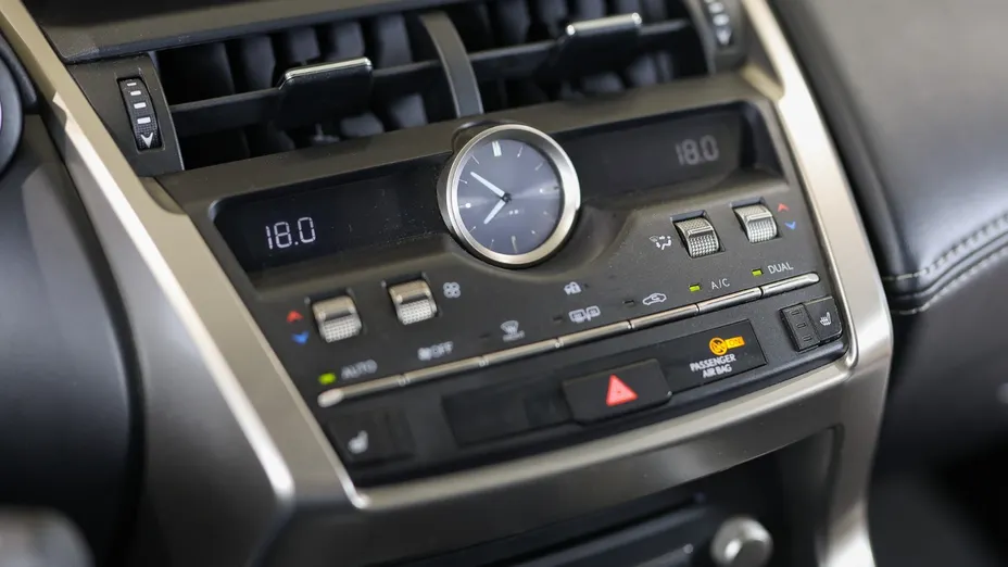 LEXUS NX NX 300 Elegance AWD