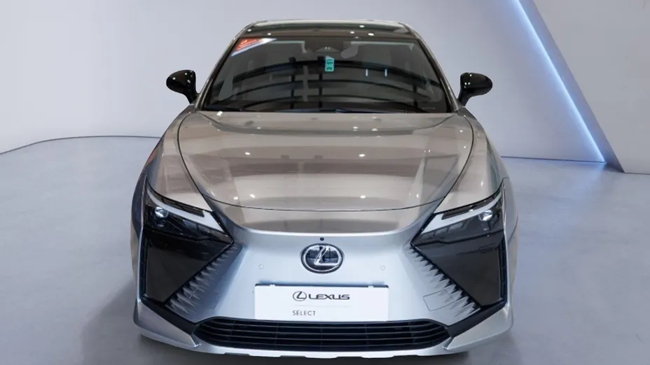 LEXUS RZ RZ 450e Omotenashi DIRECT4