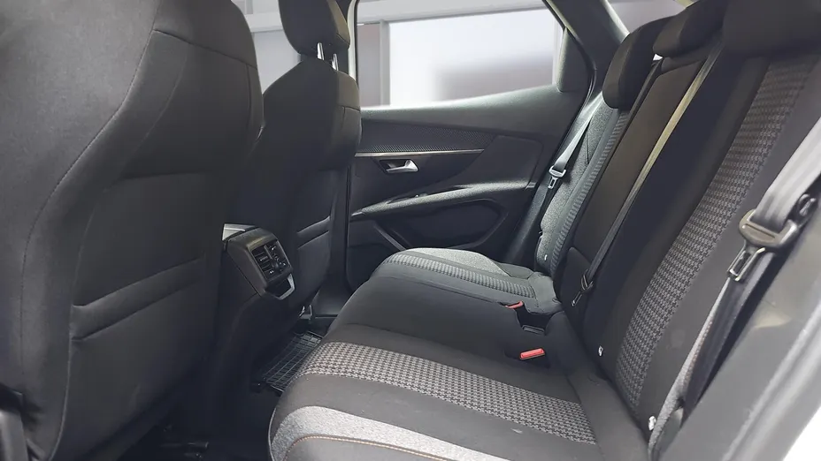 PEUGEOT 3008 3008 1.5 BlueHDi Active Pack S&S EAT8