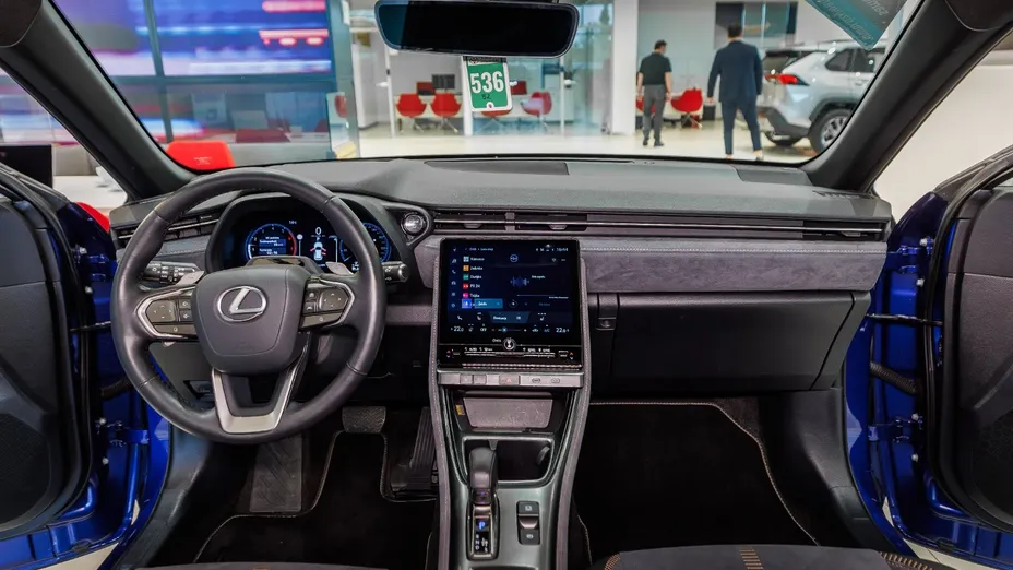 LEXUS LBX LBX 1.5 Hybrid Cool