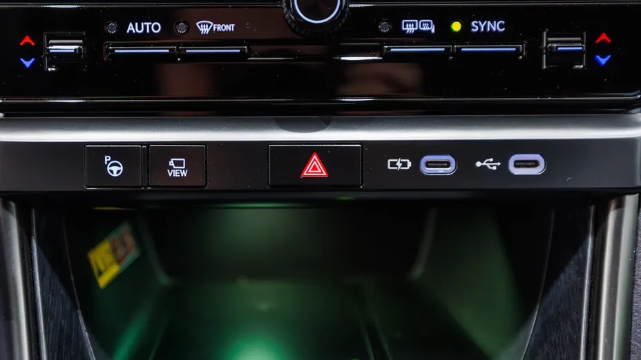 LEXUS LBX LBX 1.5 Hybrid Cool