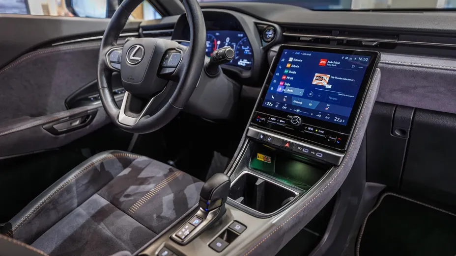 LEXUS LBX LBX 1.5 Hybrid Cool