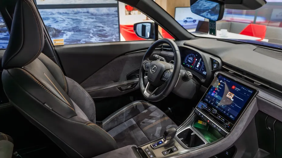 LEXUS LBX LBX 1.5 Hybrid Cool