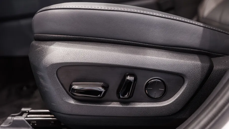 LEXUS NX NX 450h+ Omotenashi AWD