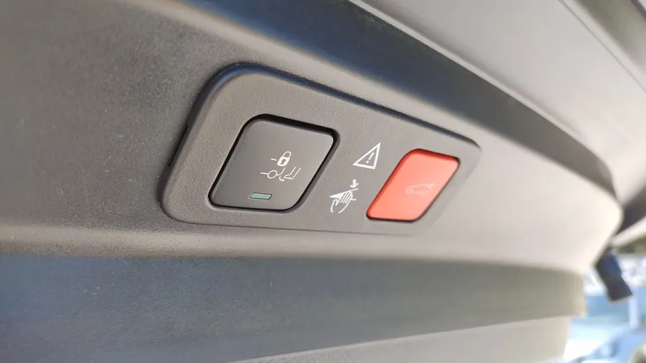 PEUGEOT 5008 5008 1.5 BlueHDi GT S&S EAT8