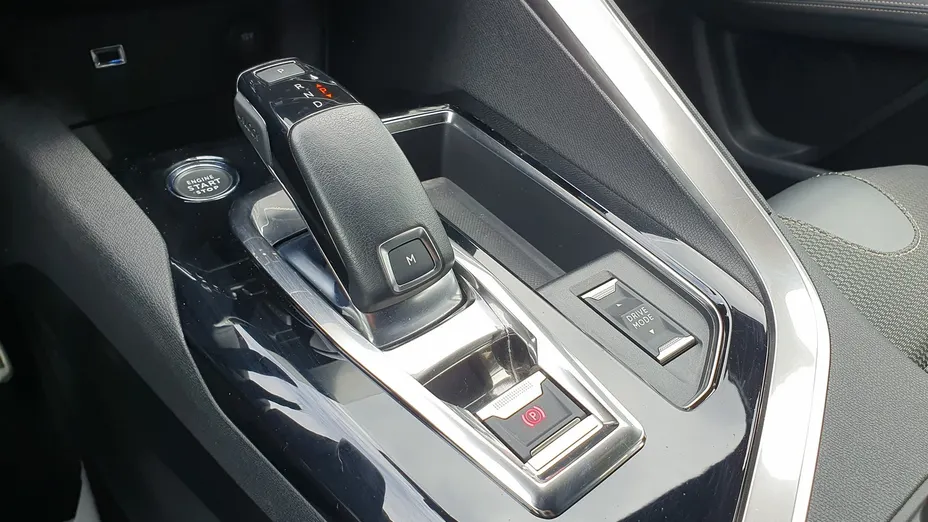 PEUGEOT 3008 3008 1.2 PureTech GT S&S EAT8