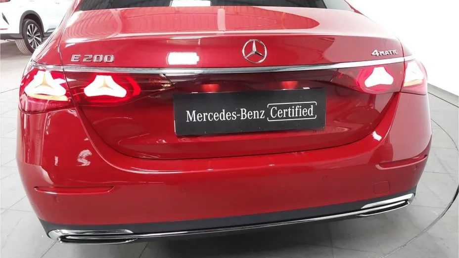 MERCEDES-BENZ E Klasa E 200 mHEV 4-Matic Avantgarde 9G-Tronic