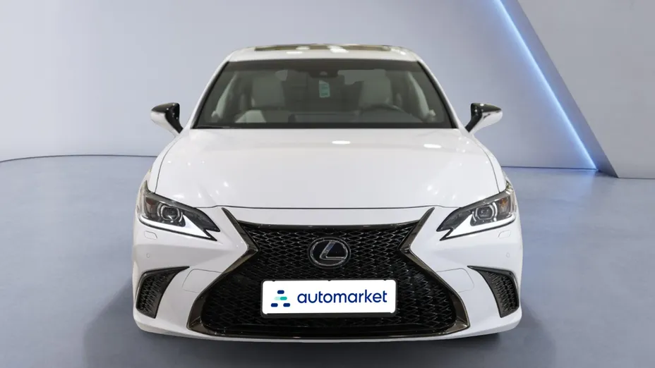 LEXUS ES ES 300h F Sport Design