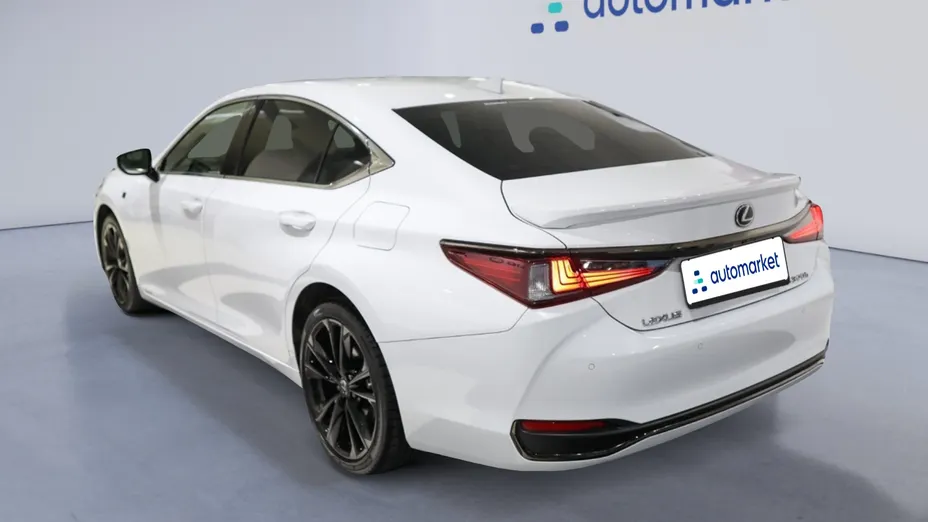 LEXUS ES ES 300h F Sport Design