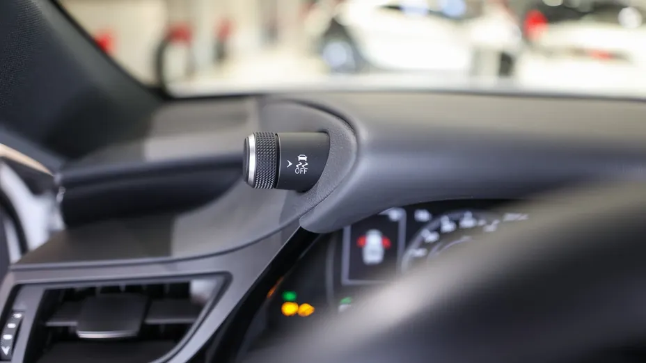 LEXUS ES ES 300h F Sport Design