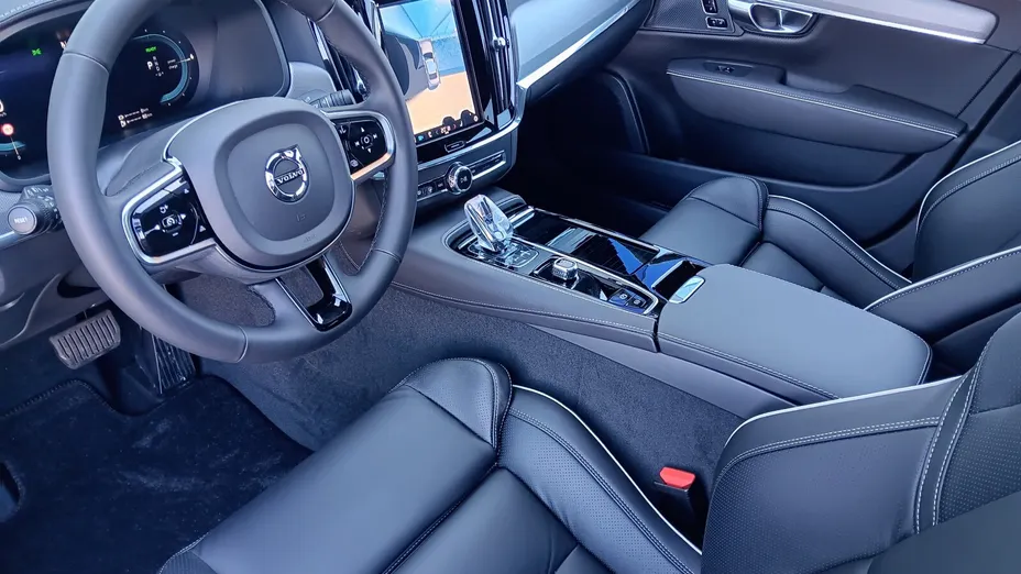 VOLVO S90 S90 T8 AWD Plug-In Hybrid Ultimate Dark aut Nowy