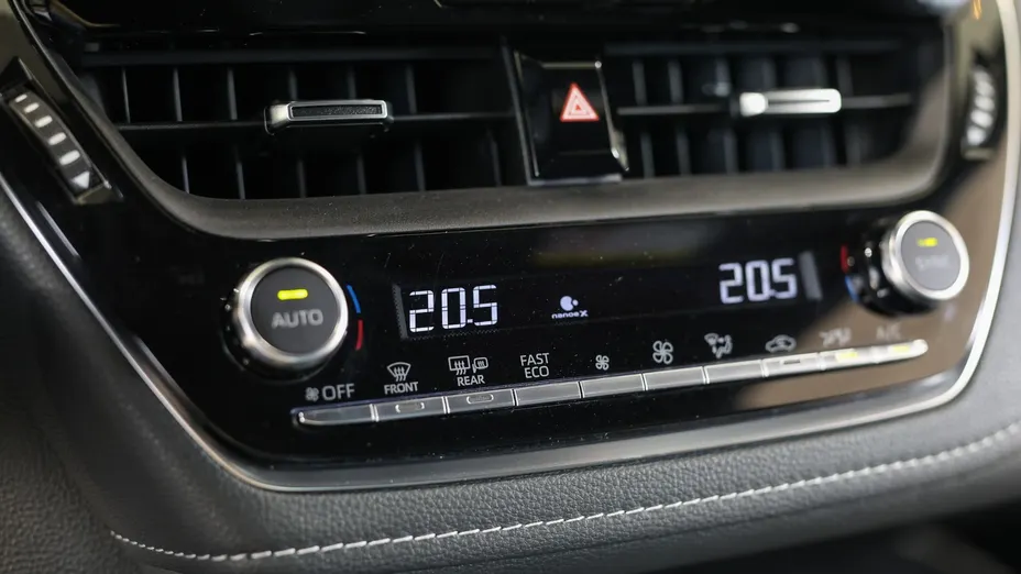 TOYOTA Corolla Corolla 2.0 Hybrid Style