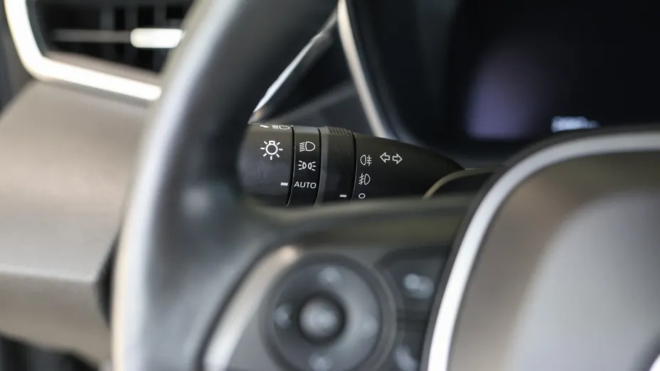 TOYOTA Corolla Corolla 2.0 Hybrid Style