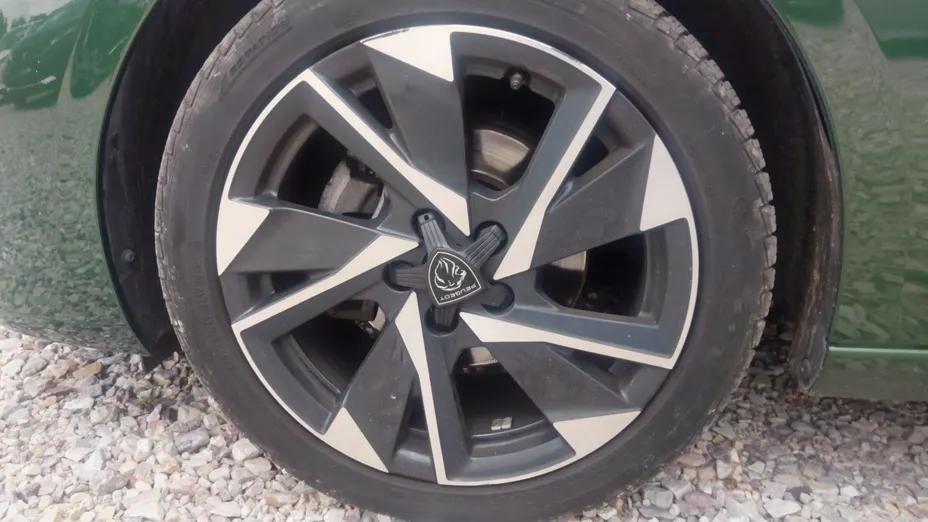 PEUGEOT 308 308 1.2 PureTech Allure S&S EAT8