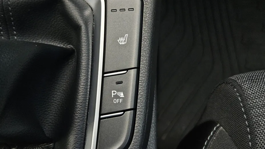 HYUNDAI i30 i30 1.5 T-GDI 48V Smart
