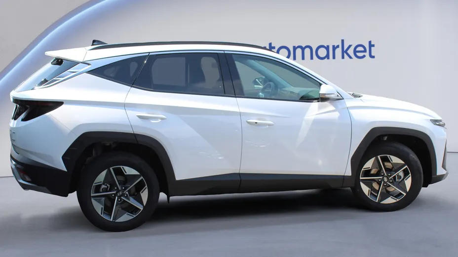 HYUNDAI Tucson Tucson 1.6 T-GDi HEV Smart 2WD aut Nowy