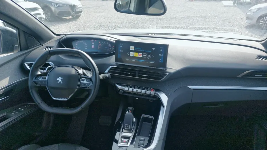 PEUGEOT 3008 3008 1.2 PureTech Allure S&S EAT8