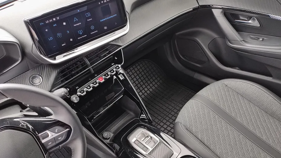 PEUGEOT 2008 2008 1.2 PureTech Allure S&S EAT8