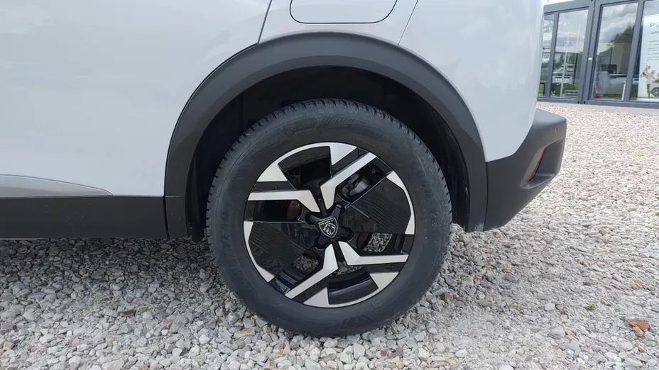 PEUGEOT 2008 2008 1.2 PureTech Allure S&S EAT8