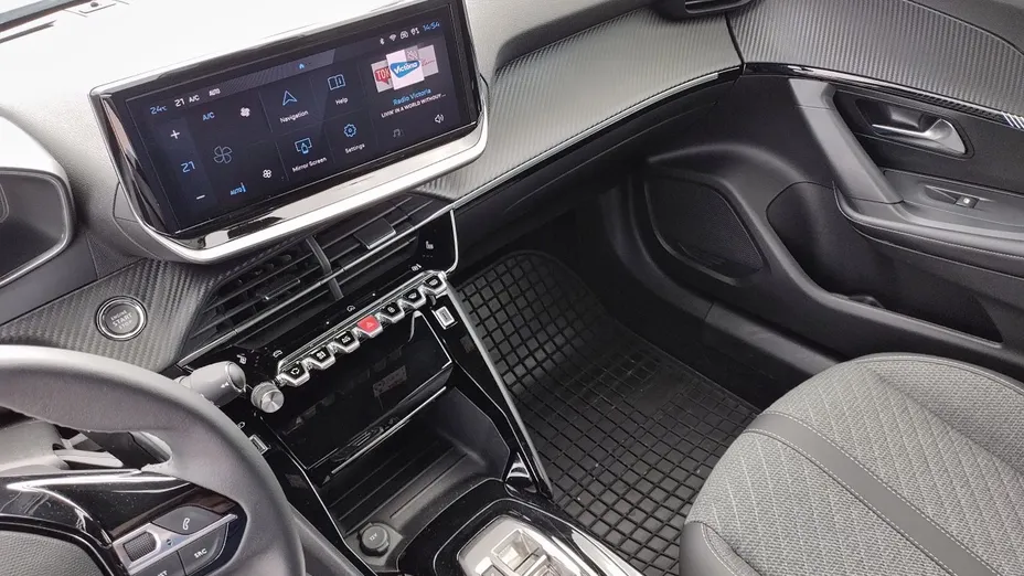 PEUGEOT 2008 2008 1.2 PureTech Allure S&S EAT8