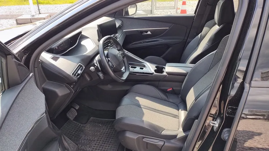 PEUGEOT 3008 3008 1.2 PureTech Allure Pack S&S EAT8