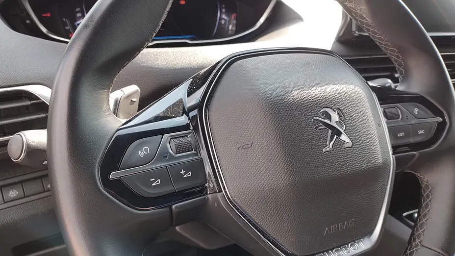 PEUGEOT 3008 3008 1.2 PureTech Allure Pack S&S EAT8