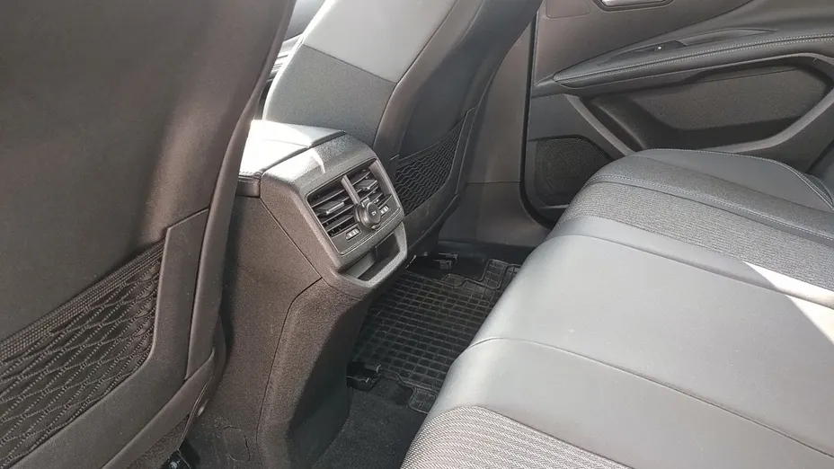 PEUGEOT 3008 3008 1.2 PureTech Allure Pack S&S EAT8