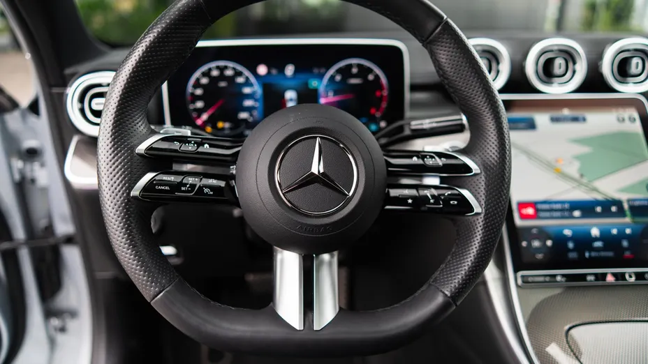 MERCEDES-BENZ C Klasa C 220 d mHEV 4-Matic AMG