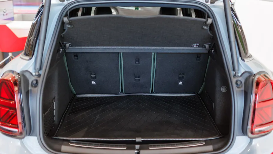 MINI [BMW] Countryman Cooper SD ALL4 ALL4 Trim aut