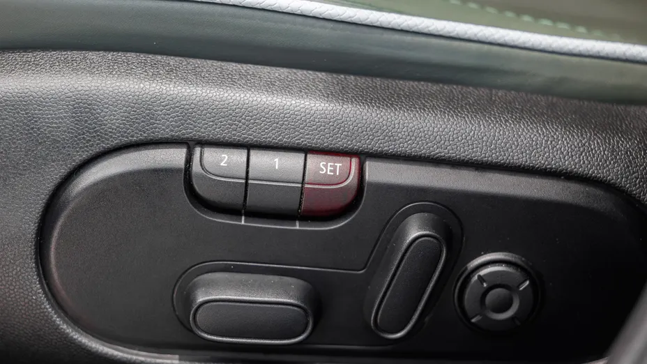 MINI [BMW] Countryman Cooper SD ALL4 ALL4 Trim aut