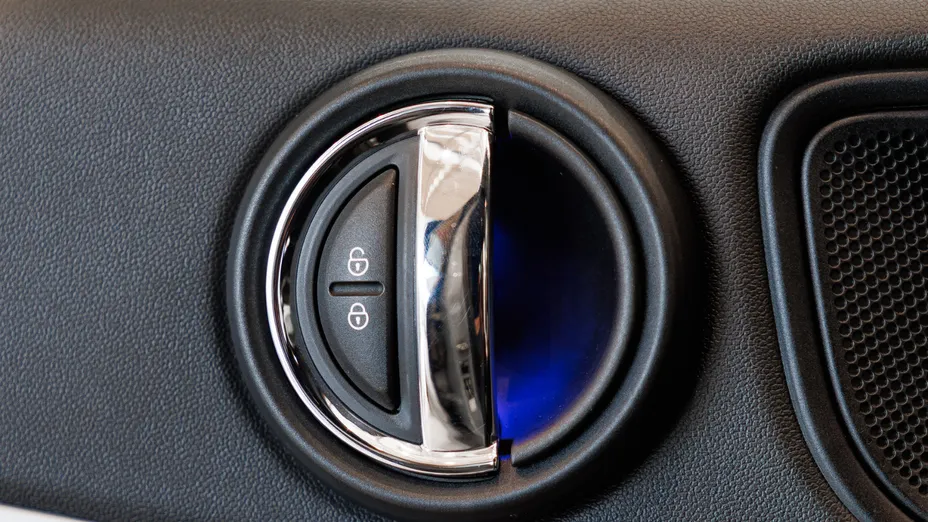 MINI [BMW] Countryman Cooper SD ALL4 ALL4 Trim aut