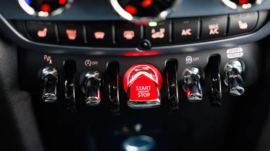 MINI [BMW] Countryman Cooper SD ALL4 ALL4 Trim aut