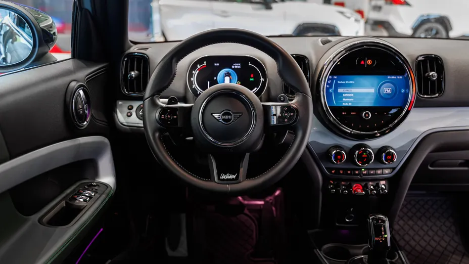 MINI [BMW] Countryman Cooper SD ALL4 ALL4 Trim aut