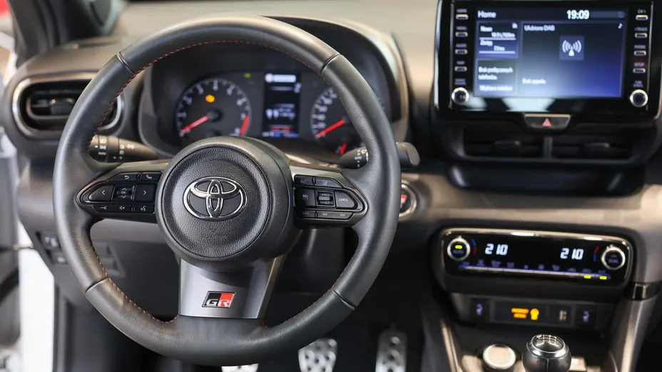 TOYOTA Yaris GR Yaris 1.6 Dynamic