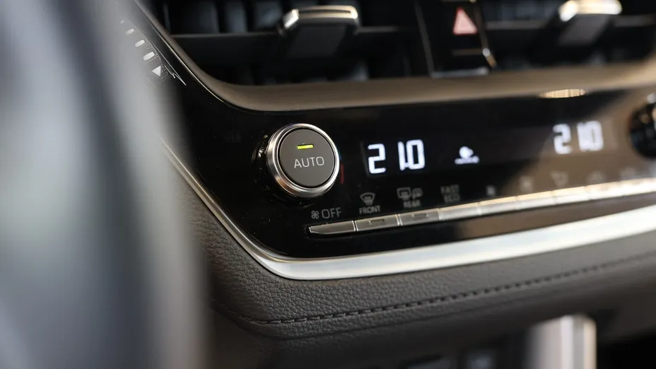 TOYOTA Corolla Cross Corolla Cross 2.0 Hybrid Executive AWD