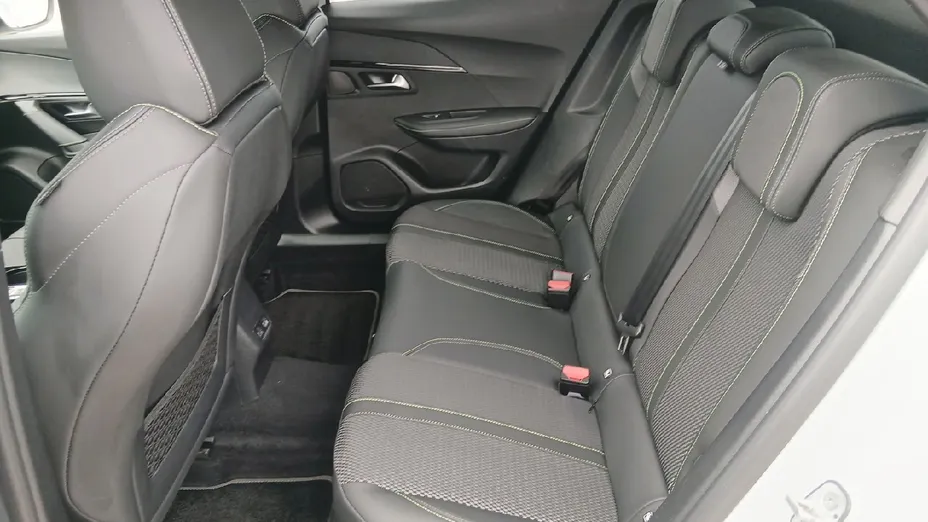 PEUGEOT 2008 2008 PureTech 130 GT S&S EAT8