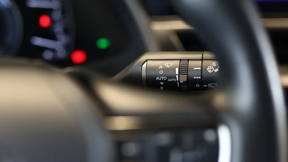 LEXUS UX UX 250h GPF Business 2WD