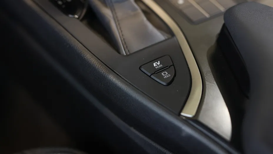 LEXUS UX UX 250h GPF Business 2WD