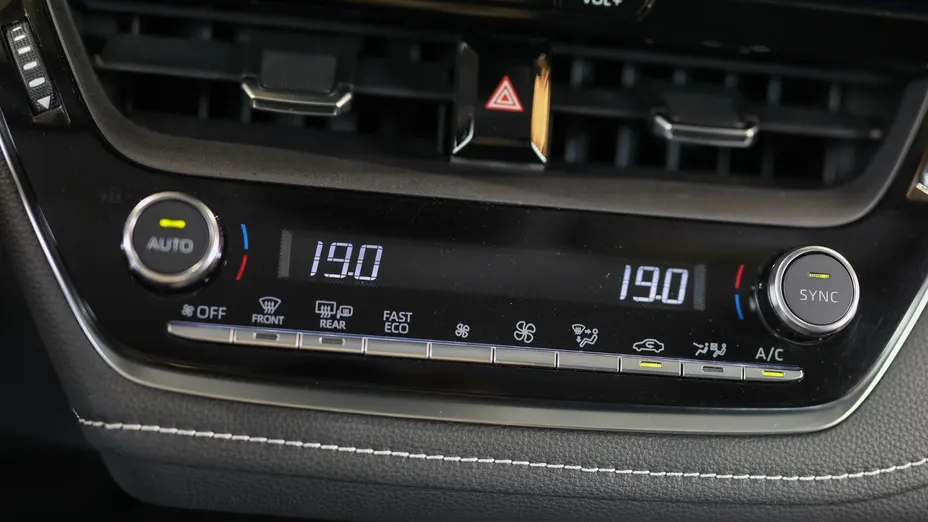 TOYOTA Corolla Corolla 1.8 Hybrid Style