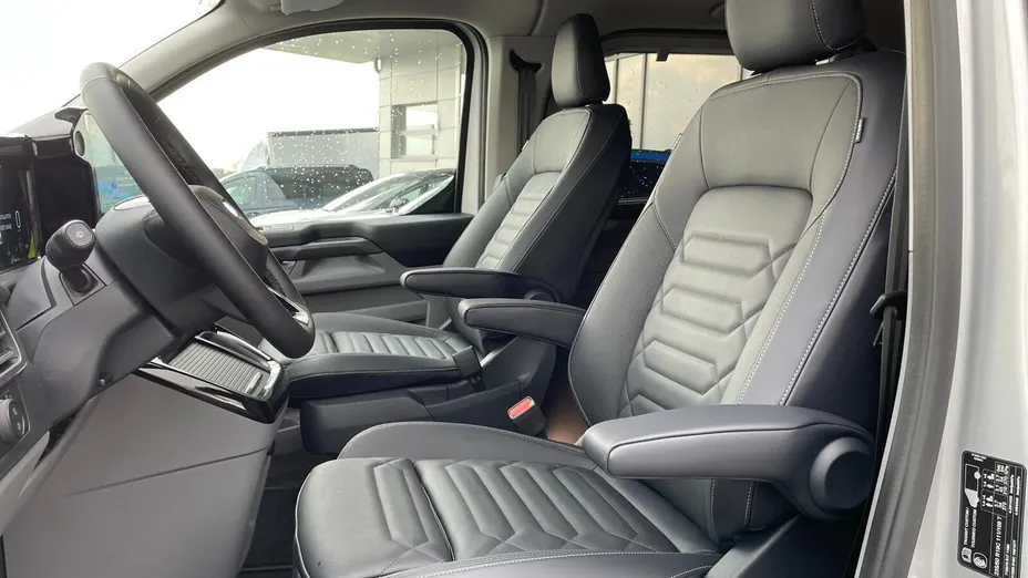 FORD Tourneo Custom Tourneo Custom 2.0 EcoBlue 320 L2 Titanium aut Nowy