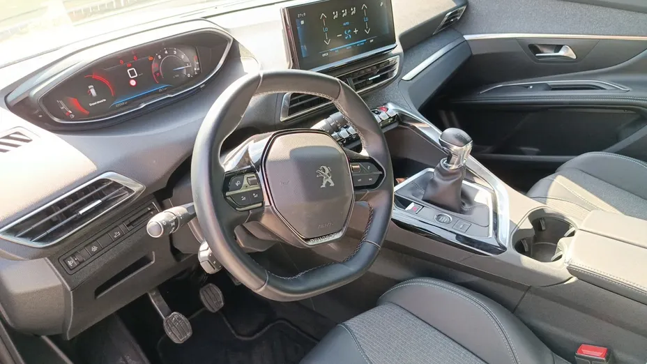 PEUGEOT 3008 3008 1.2 PureTech Allure Pack S&S