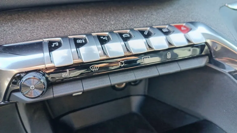 PEUGEOT 3008 3008 1.2 PureTech Allure Pack S&S