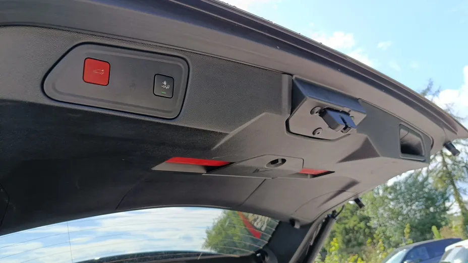 PEUGEOT 3008 3008 1.2 PureTech Allure Pack S&S