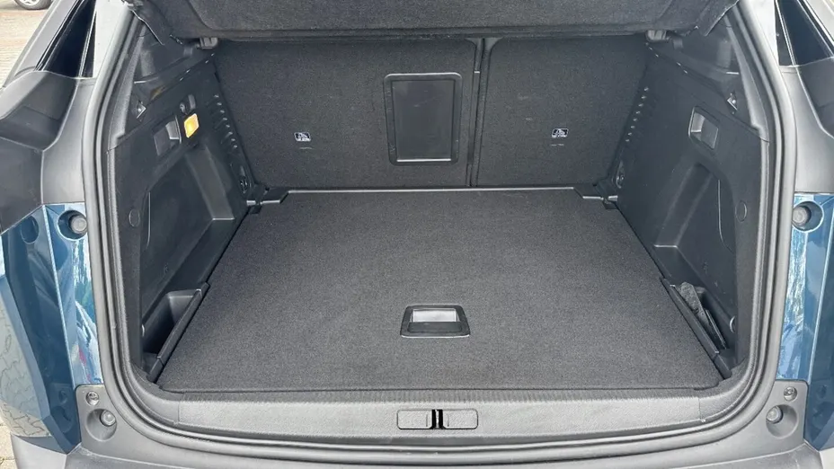 PEUGEOT 3008 3008 1.2 PureTech Allure S&S EAT8