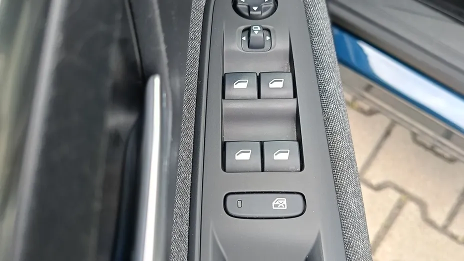 PEUGEOT 3008 3008 1.5 BlueHDi Active Pack S&S EAT8