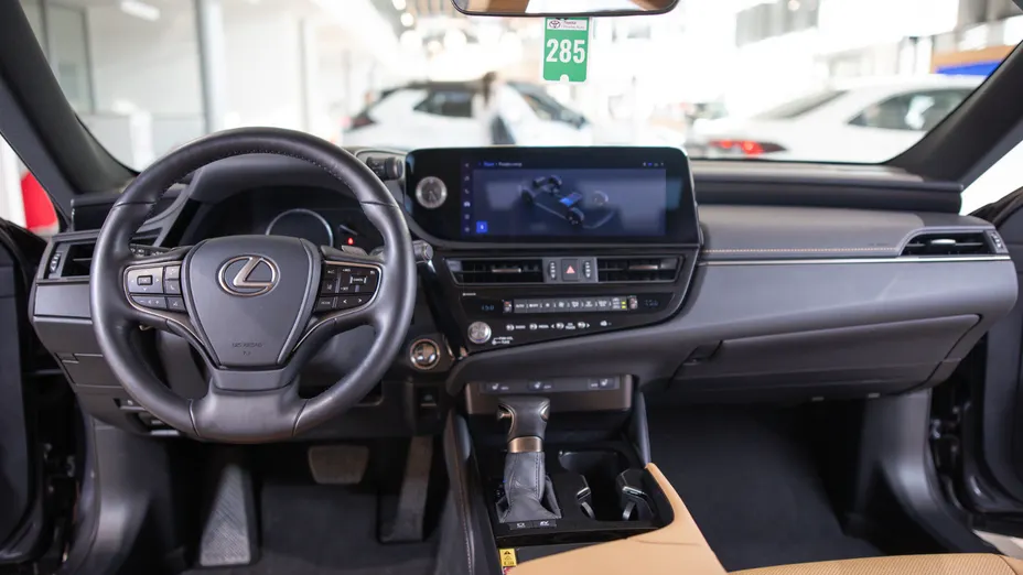 LEXUS ES ES 300h Business Edition