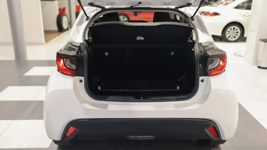 TOYOTA Yaris Yaris 1.0 Active