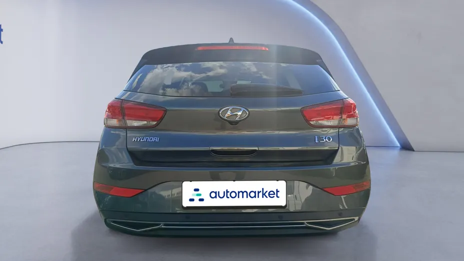 HYUNDAI i30 i30 1.5 DPI Comfort